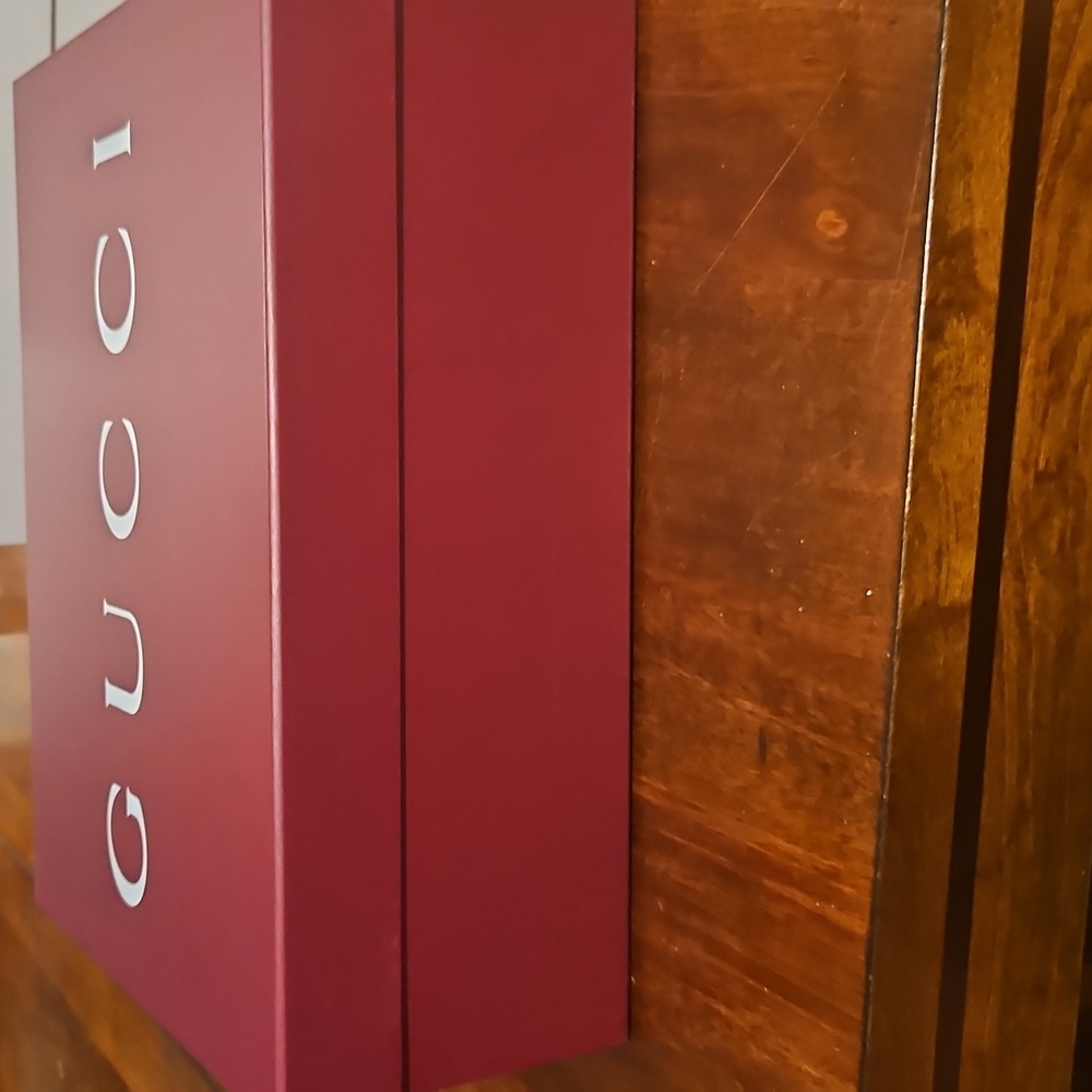 Authentic Gucci Burgundy Large Shoe Box - Picture 3 of 6